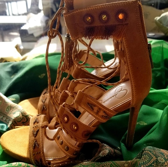 Jessica Simpson Pumps - Picture 2 of 3